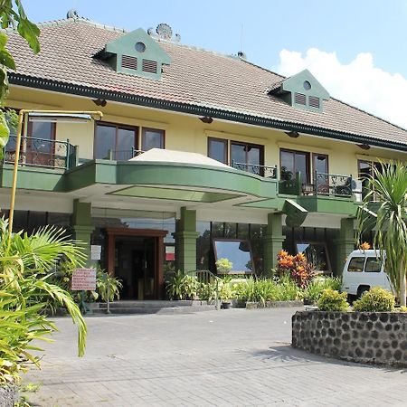 Hotel Winotosastro Garden Yogyakarta Exterior foto