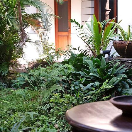 Hotel Winotosastro Garden Yogyakarta Exterior foto