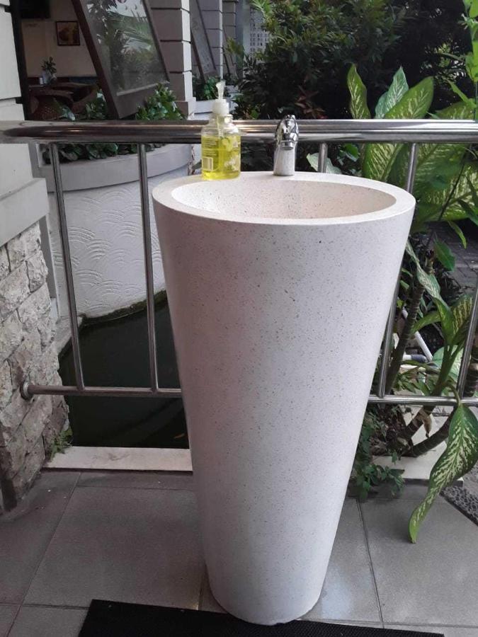 Hotel Winotosastro Garden Yogyakarta Exterior foto