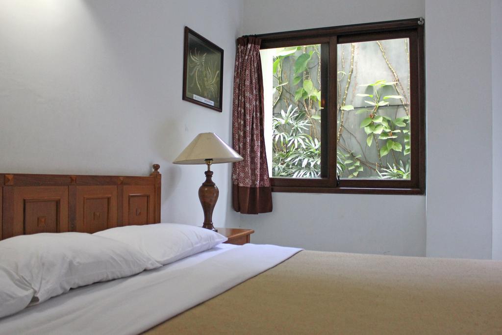 Hotel Winotosastro Garden Yogyakarta Exterior foto
