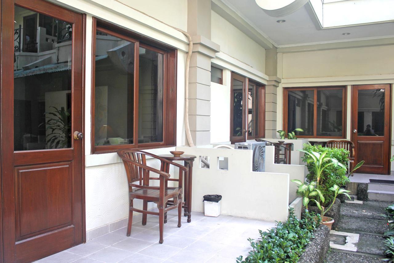Hotel Winotosastro Garden Yogyakarta Exterior foto
